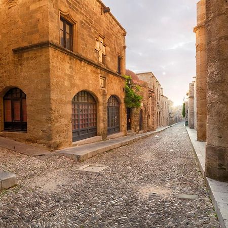 Rhodes City Colourful Aria Of The Medieval Town المظهر الخارجي الصورة