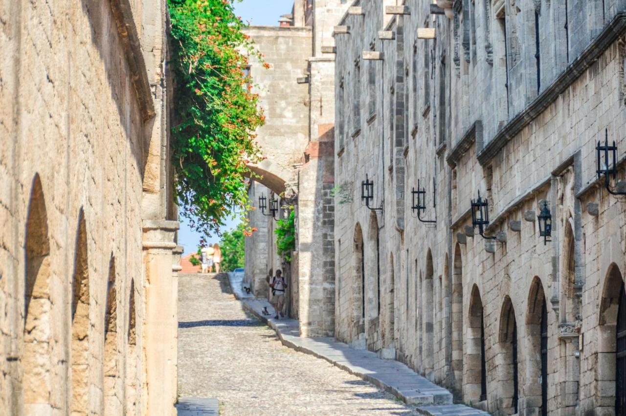 Rhodes City Colourful Aria Of The Medieval Town المظهر الخارجي الصورة